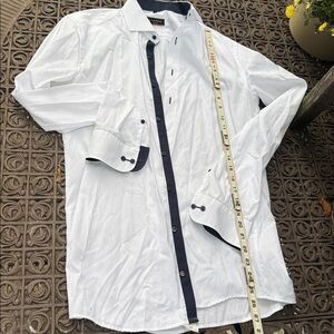 Eterna White Shirt with Dark Blue Polka Dot Collar. 100% cotton Men’s 37 14.5